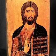 Икона деревянная "Христос Пантократор" — оригинальный подарок — фотография 1