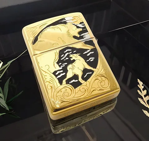 Зажигалка Zippo оригинал "Охота на медведя" — необычный подарок