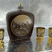 На память: Набор фляжка кожа "Волки". Златоуст — фотография 5
