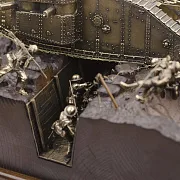В подарок: Диорама «Битва на реке Сомме», бронза и ясень, 1:35 — фотография 5