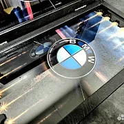 Нарды под стеклом «BMW M5 Ангельские глазки» — красивый подарок — фотография 9